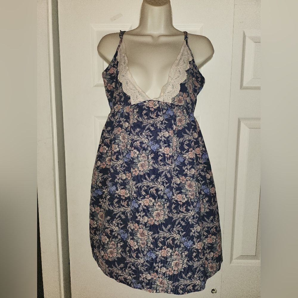 Audrey 3+1 Babydoll Summer Dress Size medium.